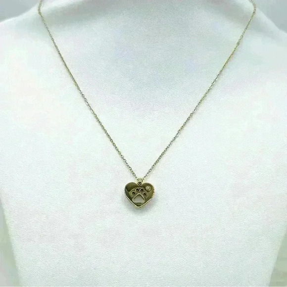Heart Paw Print Pendant Necklace in yellow Gold - Picture 8 of 8